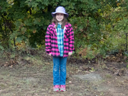 Flanned up and ready for the day. Note the purple Tilley hat, very fashionable.